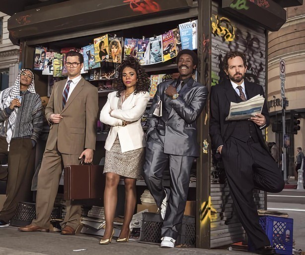 Don Cheadle steelt de show in Comedy Central-reeks Black Monday
