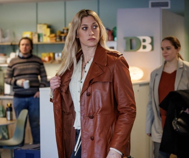 Nieuw seizoen Blinded: Julia Ragnarsson en Maxwell Cunningham strijden tegen corruptie