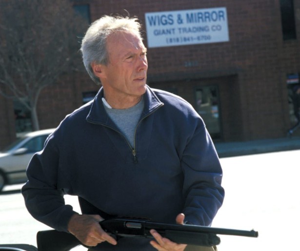 Clint Eastwoods bloed kruipt waar het niet gaan kan in Blood Work