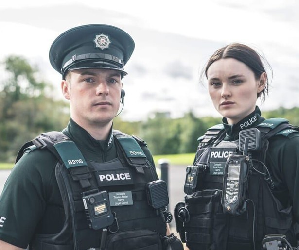 Valene Kane en Siân Brooke schitteren in de spannende misdaadserie Blue Lights op NPO3