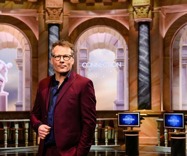 Patrick Lodiers maakt zijn opwachting als presentator in The Connection