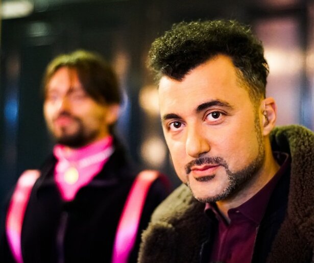 Özcan Akyol trapt Boekenweek af met Eus' Boekenclub