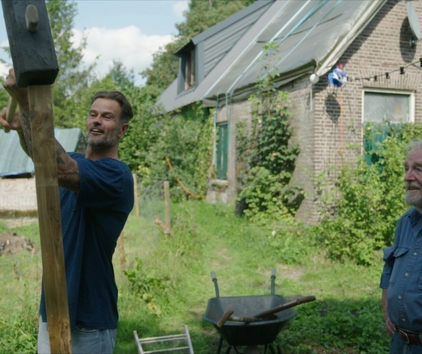 Raven van Dorst ontvangt 'tegenpolen' Arie Boomsma en Midas Dekkers in Boerderij van Dorst