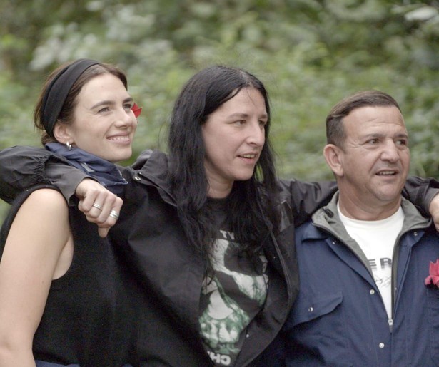 Najib Amhali, Maan en Raven van Dorst maken er een feestje van in Boerderij Van Dorst