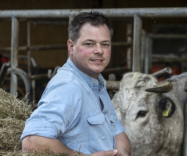 Boer Marnix gezien met blonde vrouw