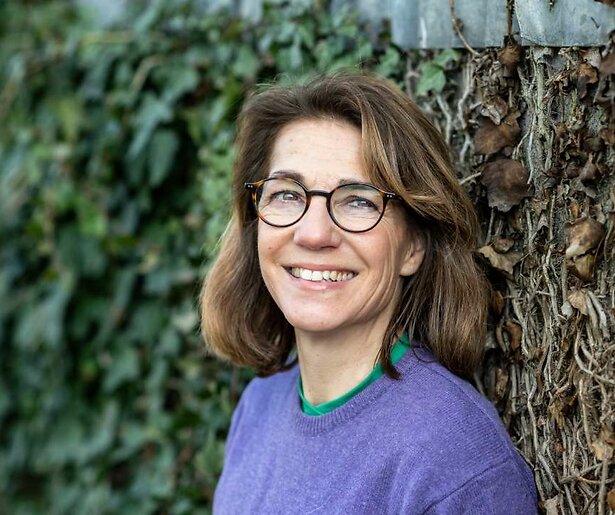 Claudia brengt de mannen het hoofd op hol in Boer Zoekt Vrouw Europa