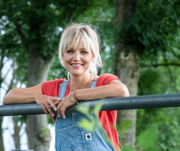 Bekijk snel: De eerste beelden van Boer Zoekt Vrouw Europa