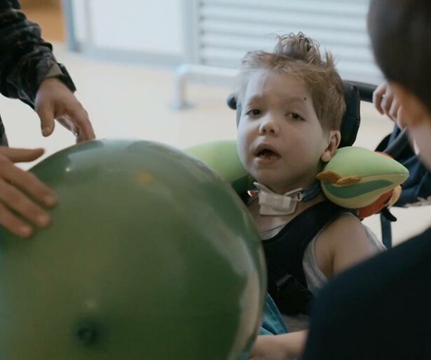 Boet uit het eerste seizoen keert terug in Het Kinderziekenhuis