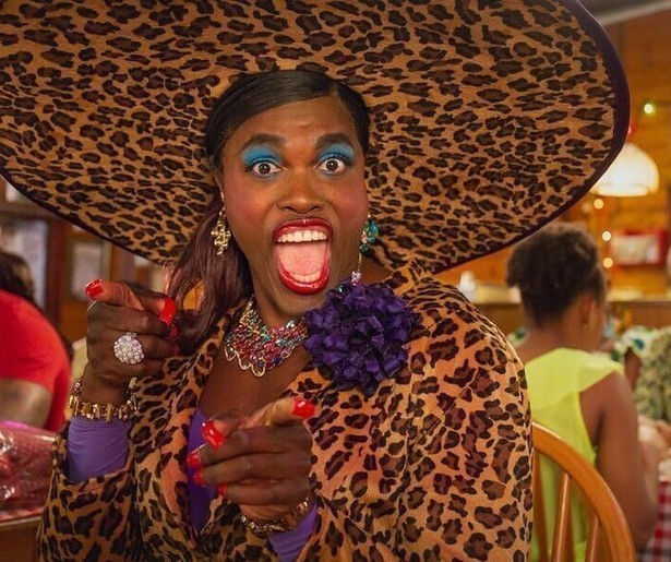 Jandino Asporaat vecht keihard voor zijn liefje in Bon Bini Holland 2 op RTL 7