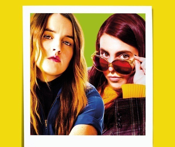 Kaitlyn Dever en Beanie Feldstein gooien alle remmen los in Booksmart