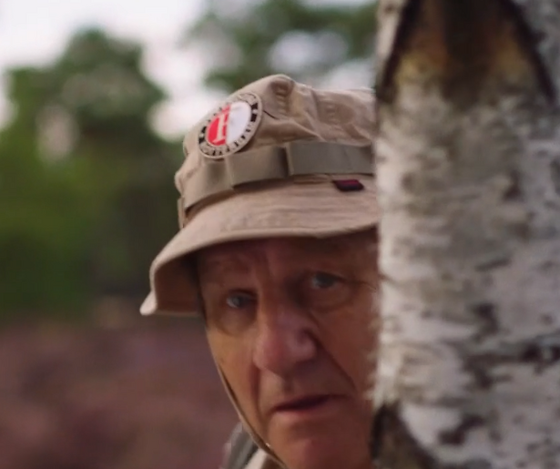 Video: René van der Gijp geniet van Jan Boskamp in commercial