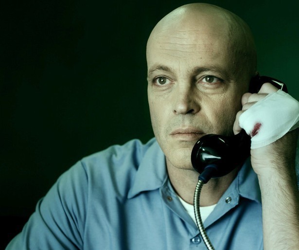 Gevangene Vince Vaughn beukt iedereen in elkaar