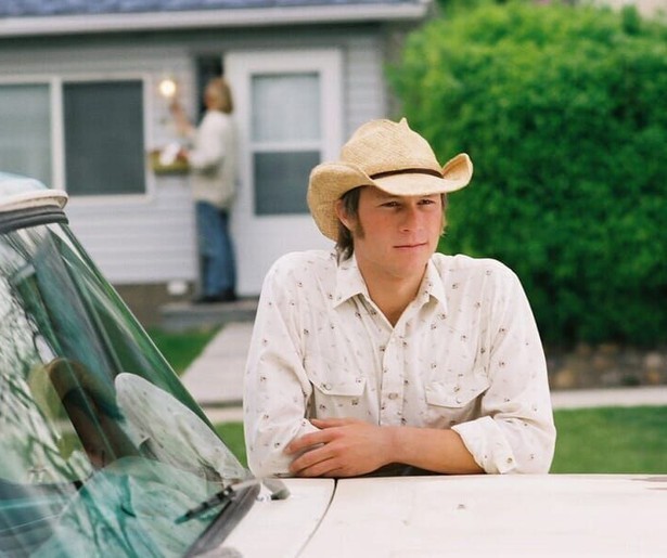 Jake Gyllenhaal en Heath Ledger ontwikkelen een bijzondere band in Brokeback Mountain
