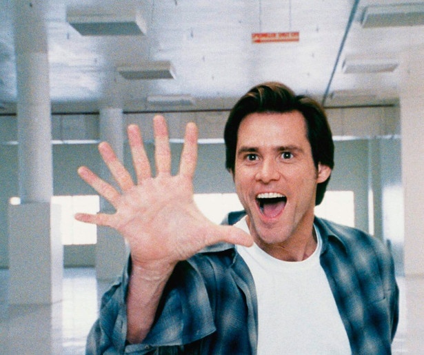 Jim Carrey verandert van nieuwslezer naar God in Bruce Almighty