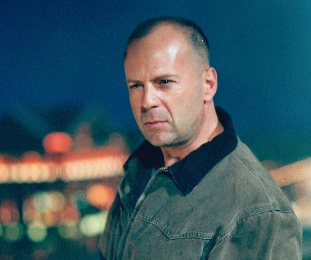 Bruce Willis beschermt een kwetsbaar kind in Mercury Rising
