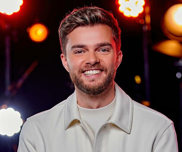 Buddy Vedder raadt weer een paar rondjes mee in Secret Duets