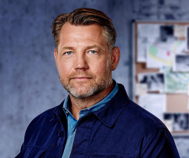 Dennis van der Geest pakt malafide aannemer aan in Bureau Onrecht