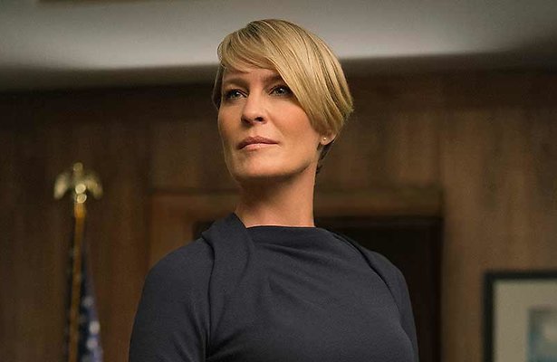 Videosnack: Claire Underwood spreekt het volk toe