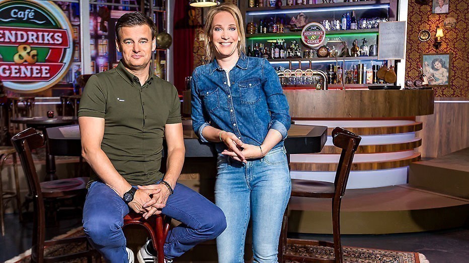 Paul de Leeuw te gast bij liedjesschrijver Genee