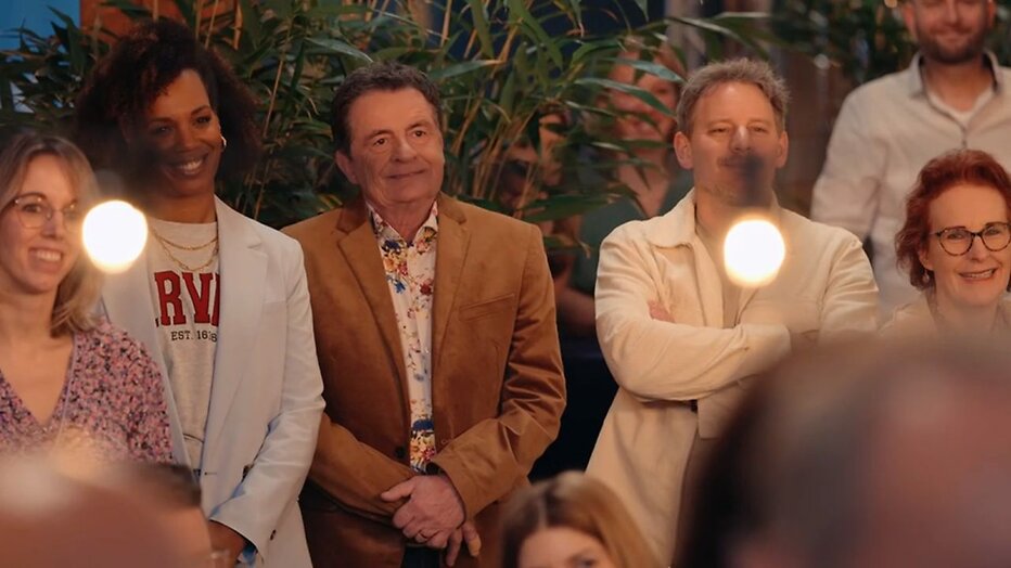 Jasmine Sendar, Johnny Kraaijkamp en Cas Jansen in GTST