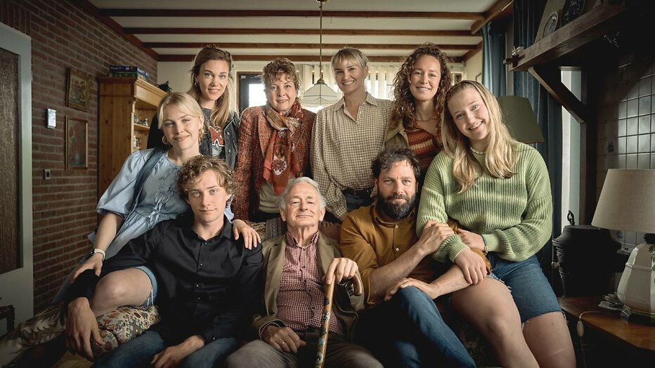 De cast van Woeste Grond.