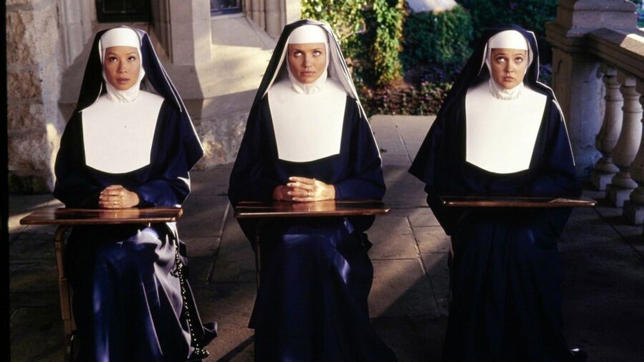 Lucy Liu, Cameron Diaz en Drew Barrymore in Charlie's Angels: Full Throttle