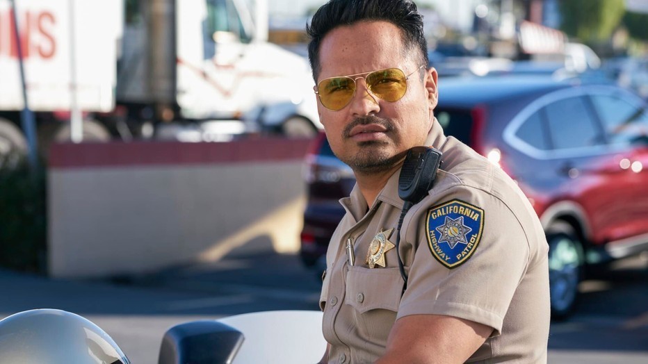 Michael Peña in CHiPs