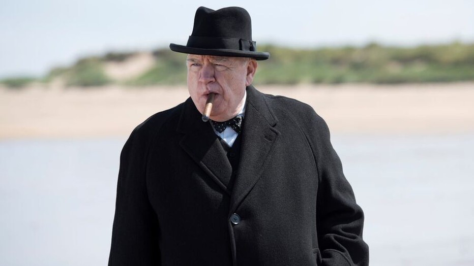 Brian Cox als Winston Churchill