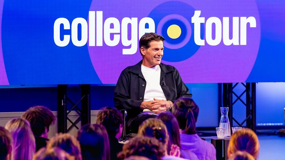 Twan Huys voor College Tour Twan Huys voor College Tour