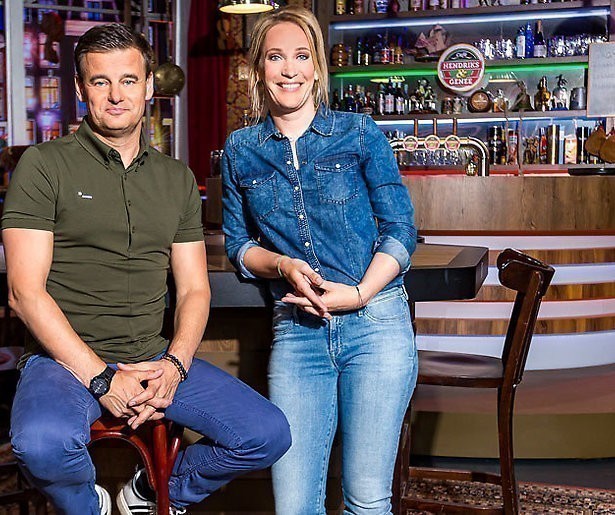 Paul de Leeuw te gast bij liedjesschrijver Genee