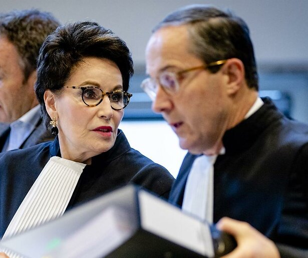 Advocaten Carry en Geert-Jan Knoops te gast in College Tour