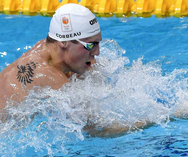 Caspar Corbeau hoopt op een finaleplek op de schoolslag tijdens het WK zwemmen in Singapore