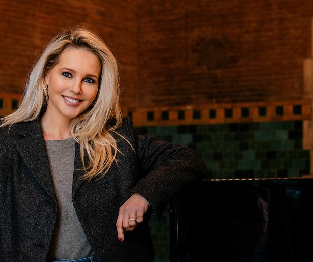 Chantal Janzen is trots op de nieuwe tv-show De Piano: 'Andere kant van mezelf laten zien'