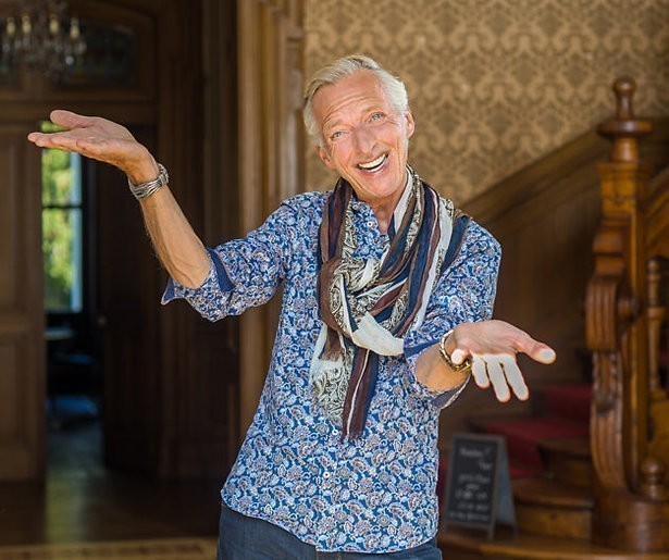 Martien Meiland maakt darkroom in nieuwe huis in Hengelo