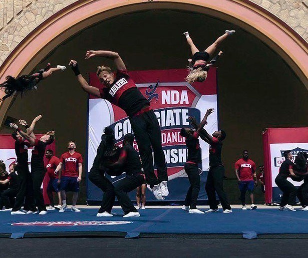 Netflix-tip: Cheerleaden is niet voor watjes, zoveel maakt Cheer wel duidelijk