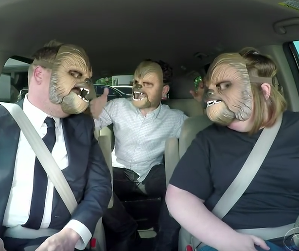 Videosnack: 'Chewbacca mom' bij James Corden in de auto