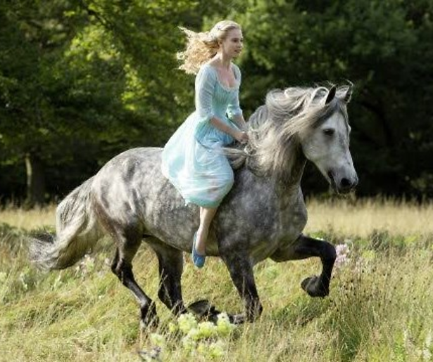 YouTube-hit: betoverende trailer Disney’s Cinderella