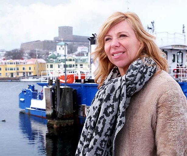 Claudia de Breij scheurt enkelbanden na val