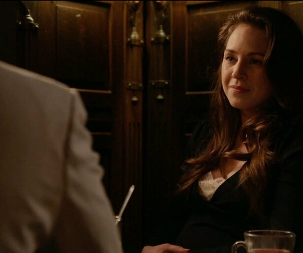 Monica de Klein is terug in Meerdijk en doet gelijk een schokkende bekentenis