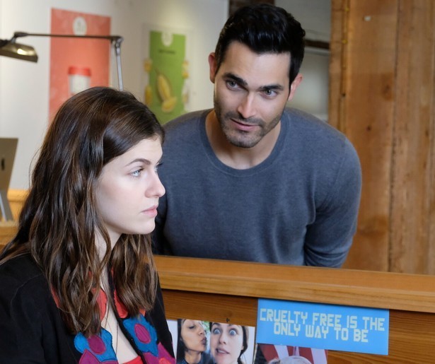 Alexandra Daddario klapt uit de school in boekverfilming Can You Keep a Secret?