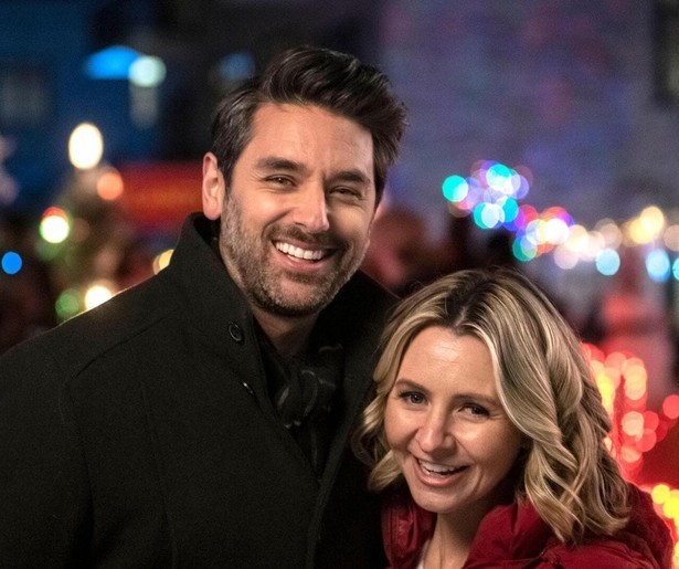 Beverley Mitchell moet op zoek naar een nieuwe kersttraditie in Candy Cane Christmas