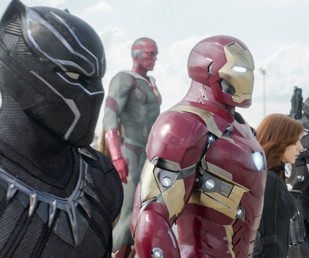 Chris Evans neemt het op tegen Robert Downey Jr. in Captain America: Civil War