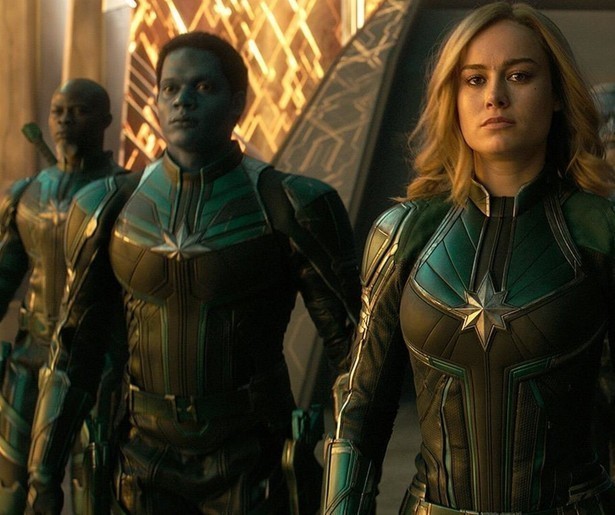 Brie Larson vecht zich door de ruimte in Captain Marvel