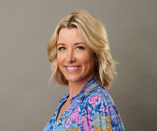 Carrie ten Napel wint namens Omroep MAX strijd om vooravondtalkshow bij NPO