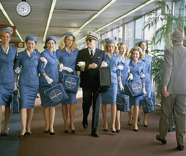 Tom Hanks jaagt op Leonardo DiCaprio in ijzersterke Spielberg-film