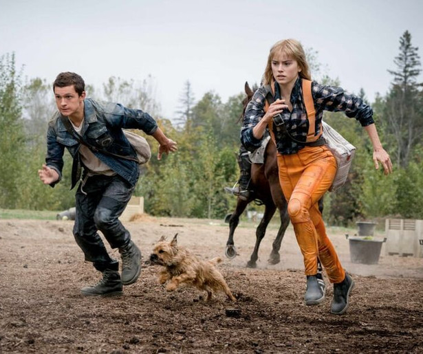 Tom Holland ziet voor het eerst een vrouw in Chaos Walking