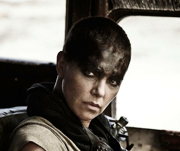 Tom Hardy en Charlize Theron bundelen hun krachten in Mad Max: Fury Road