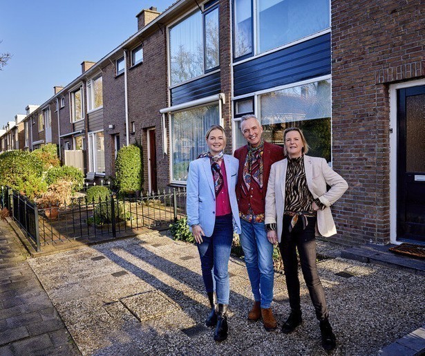 Maxime krijgt een verrassend huwelijksaanzoek in Chateau Bijstand