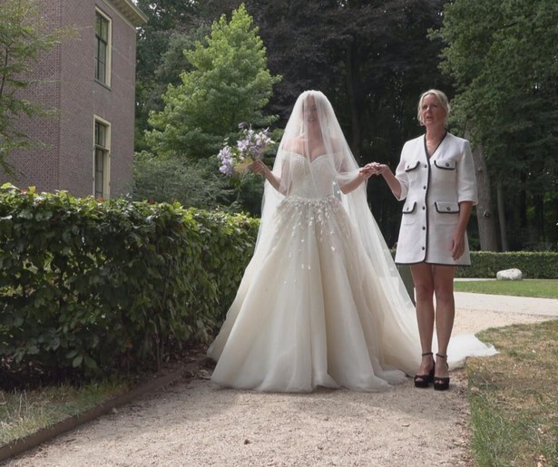 Maxime geeft haar jawoord in slotaflevering Chateau Meiland
