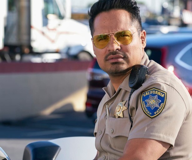 Michael Peña zorgt samen met Dax Shepard voor chaos en comedy in CHiPs
